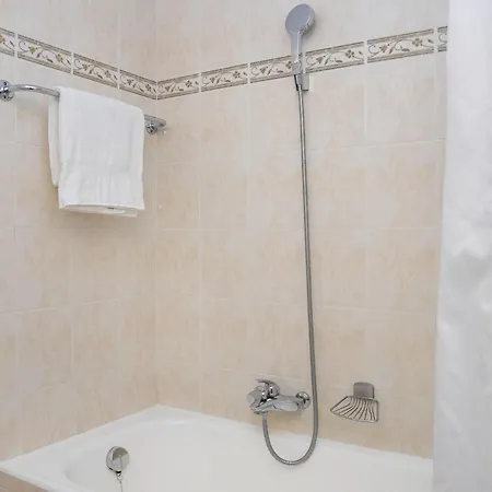 Stem 2 By Interhome דירה